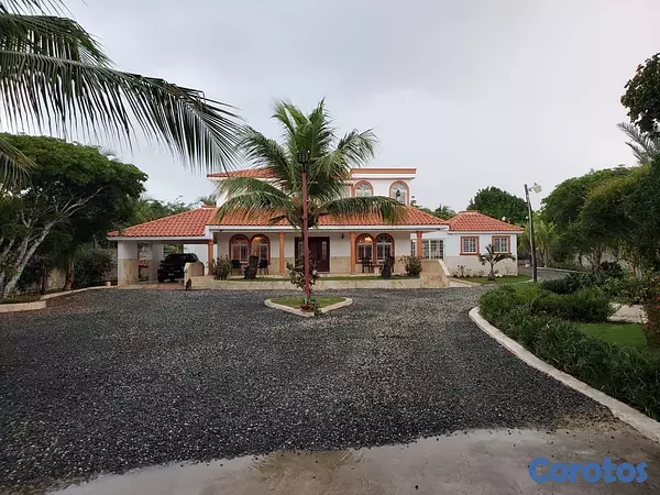 casas vacacionales y villas - venta de Villa en Cumayasa entre Juan dolió y la Romana a 500m2 de la playa  10