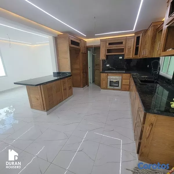 casas - venta de casa con piscina y 4 habitaciones en la autopista de san Isidro  10