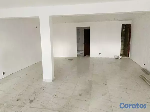 oficinas y locales comerciales - Local primer nivel los Jardines  4