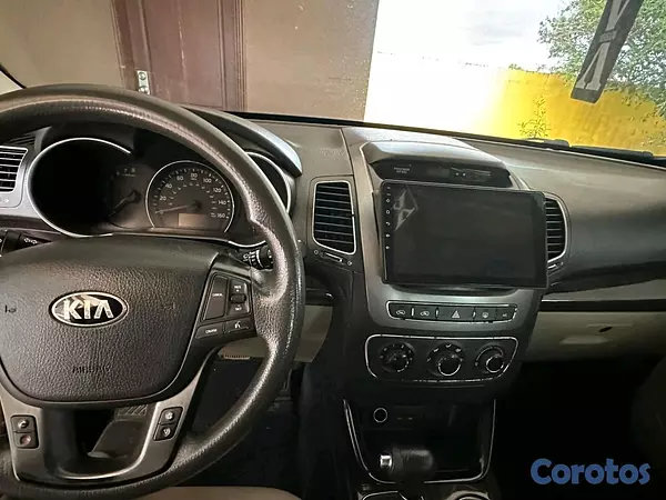 jeepetas y camionetas - Kia Sorento 2015 4