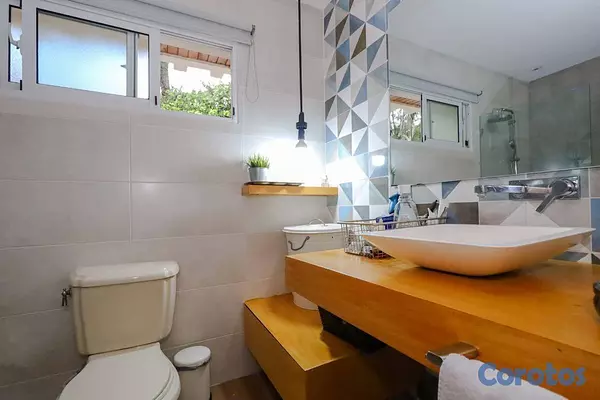 casas - Casa de 4 habitaciones 5 baños en alquiler en Isab 18