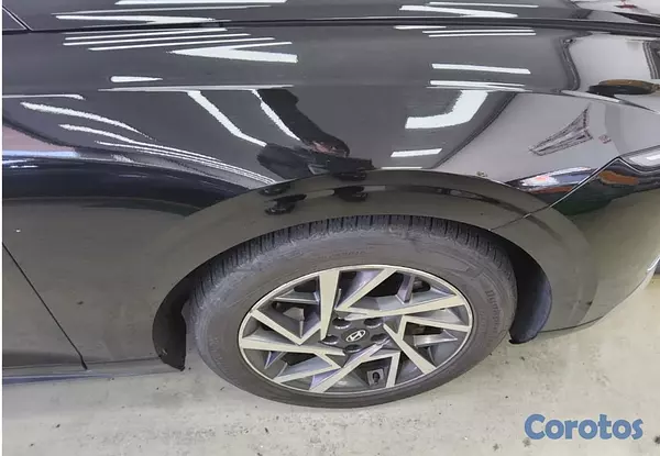 carros - HYUNDAI GRANDEUR 2023 NEGRO 5