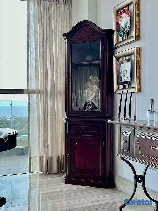 muebles y colchones - Vitrina centenaria 4