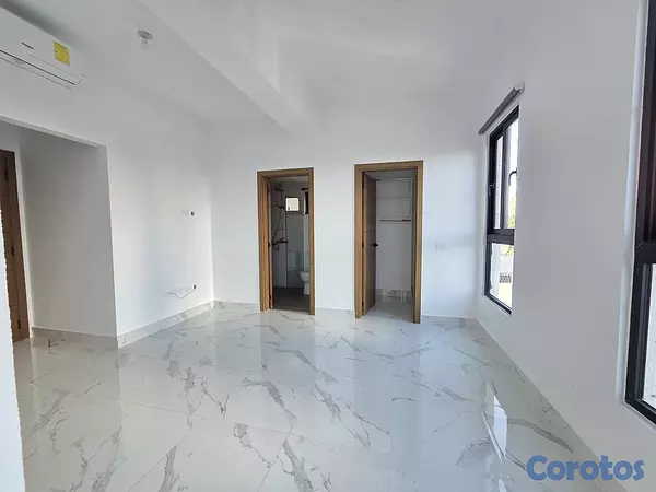 apartamentos - alquiló bella vista sur piso 4 con línea blanca tres habitaciones 2.5 baños dos  9