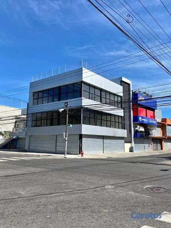 oficinas y locales comerciales - Edificio Comercial de 3 Niveles en Alquiler – Ensa 3