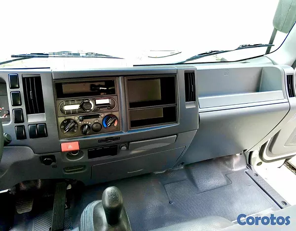 camiones y vehiculos pesados - Isuzu NPR Cama Larga (14 PIES) 2026 9