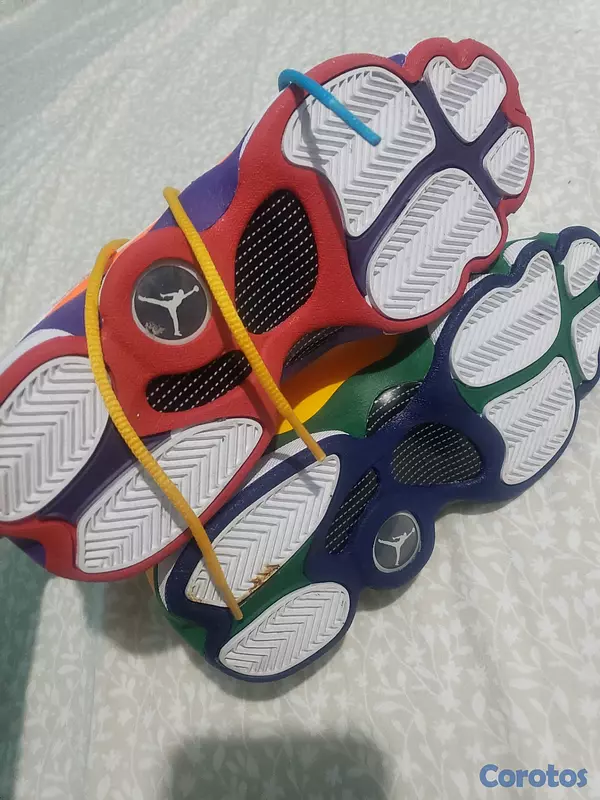 ropa y zapatos - Tenis le sirven a un size 6 y medio o 7 2