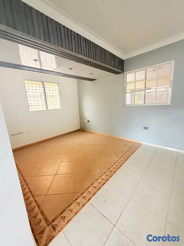 casas - venta de casa con 4 habitaciones en la autopista de san Isidro Santo Domingo 8