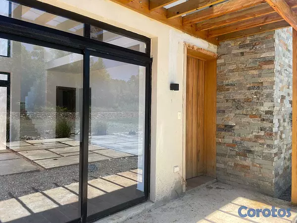 casas vacacionales y villas - Vendo Hermosa Villa 2 Niveles en SABANETA,  JARABA 6