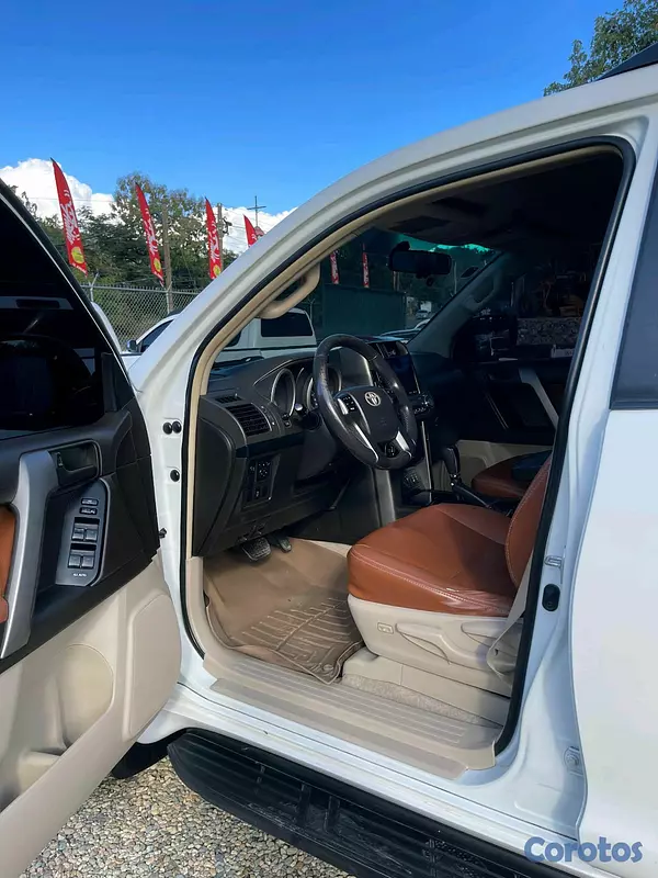 jeepetas y camionetas - Toyota land cruicer prado txl 2012 2