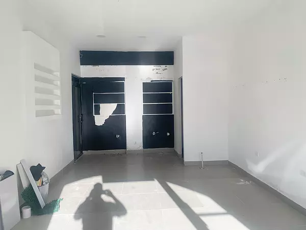 oficinas y locales comerciales - Local céntrico millon 3