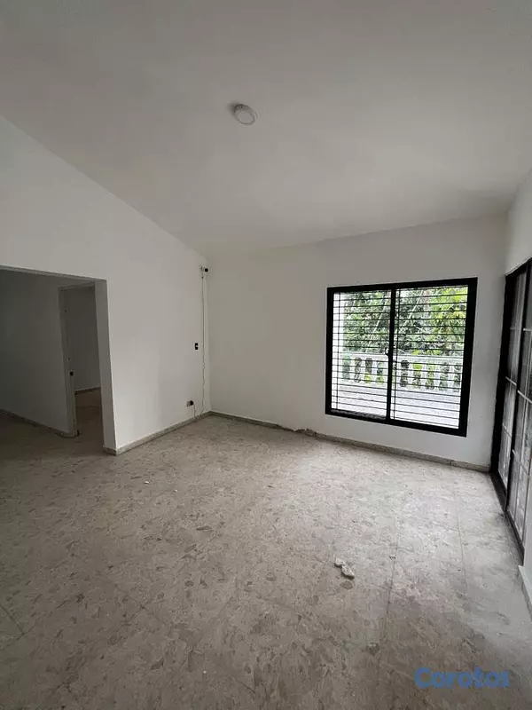 casas - Casa de Dos Niveles en Villa Marina  2