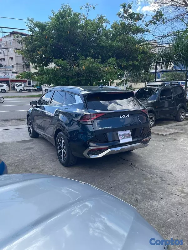 jeepetas y camionetas - Kia Sportage Luxury 2023 9
