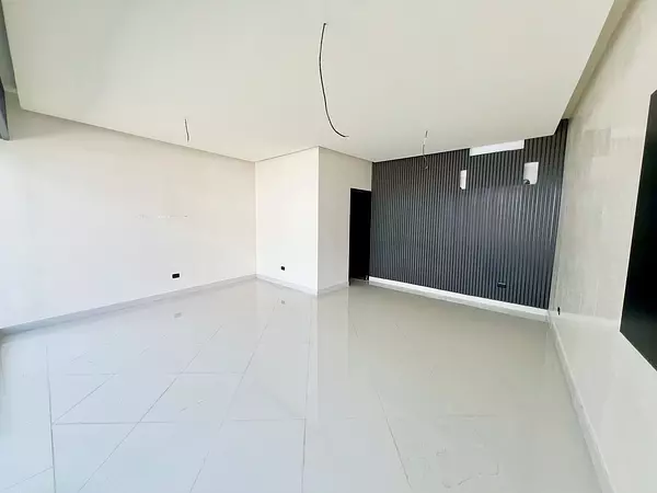 oficinas y locales comerciales - Local céntrico en Bella vista  5
