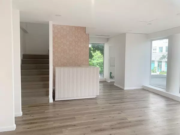 oficinas y locales comerciales - Local Piantini 100 m 4
