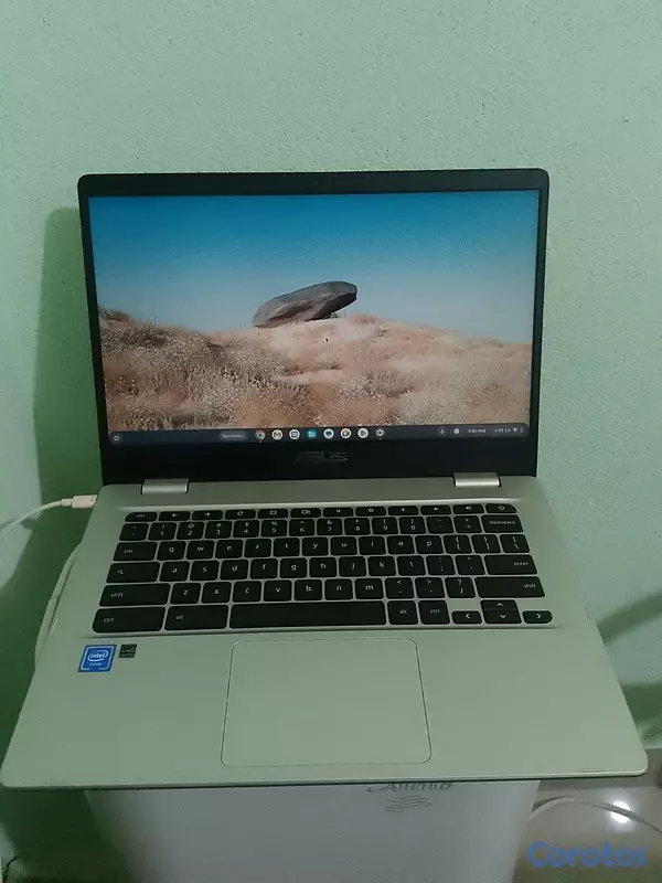 computadoras y laptops - Laptop ASUS Chromebook C423N en buen estado 2