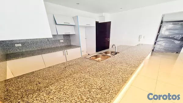 apartamentos - Apartamento amplio en alquiler en Naco con piscina, gimnasio. 4