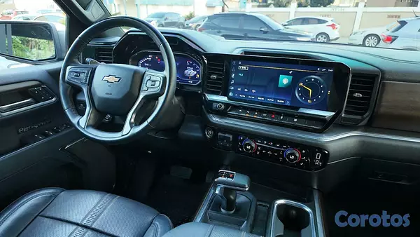jeepetas y camionetas - CHEVROLET SILVERADO HIGH COUNTRY DURAMAX 8