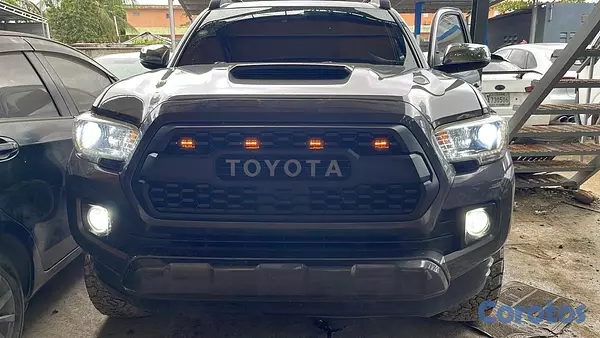 jeepetas y camionetas - Toyota tacoma sport 4x4  2019  3