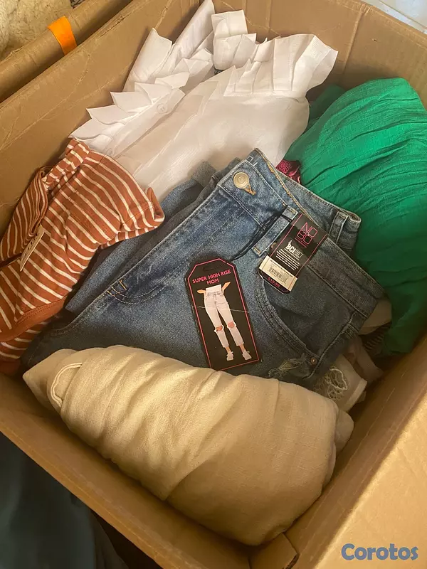 ropa para mujer - Vendo caja de ropa extranjera  2