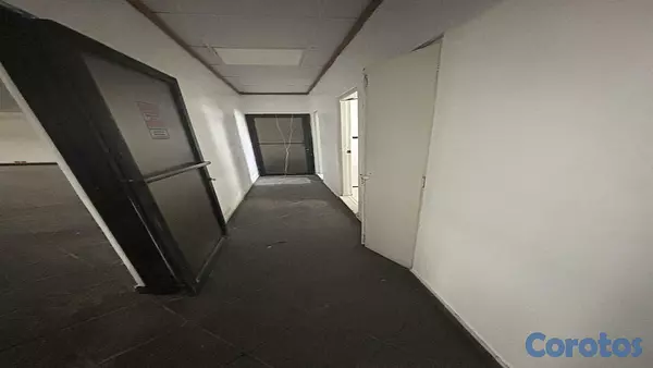 oficinas y locales comerciales - Alquiler Local Comercial Naco 2do piso 228Mts 2
