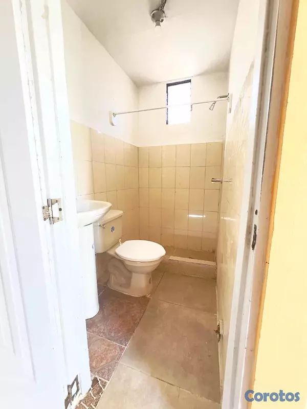 apartamentos - Alquilo Aparta Estudio - Alma Rosa II - 2do Nivel - A Hombre Soltero - RD$12,000 7