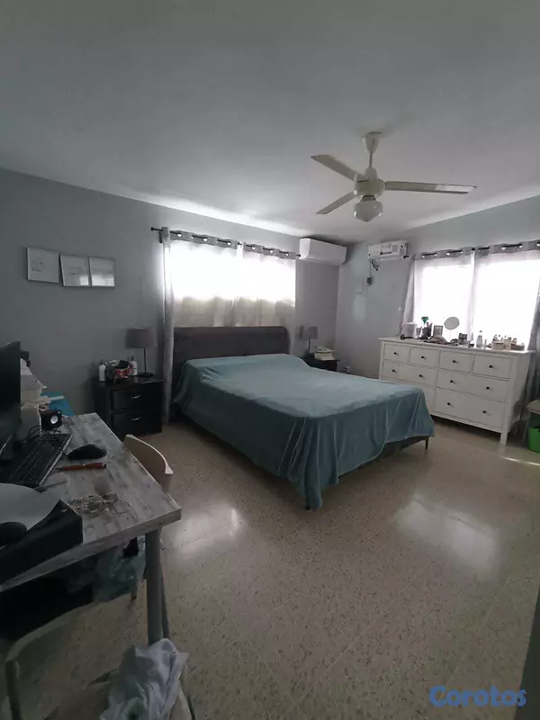 casas - Casas en Venta Ensanche Ozama 2 niveles  Precio RD 8