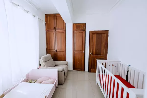 apartamentos - Vendo apartamento en Miramar 4