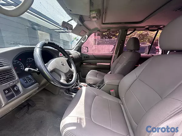 jeepetas y camionetas - Nissan Patrol 2002 Diesel, 4x4, leather – RD$500,0 6
