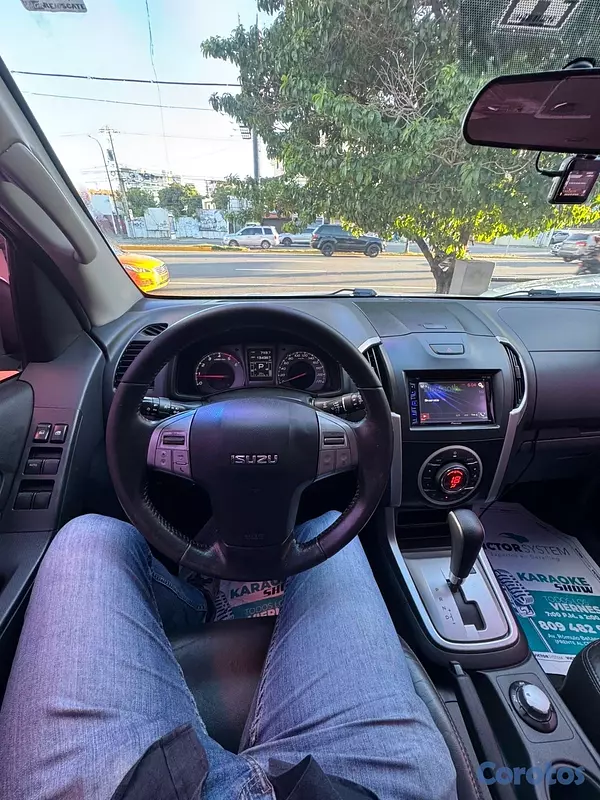 jeepetas y camionetas - Isuzu MUX 2015
 9
