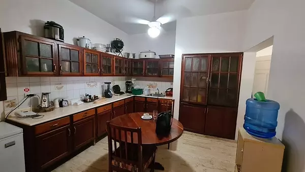 casas - Casa de 962 mts 2 Niveles en Urbanización Los Rios.  8