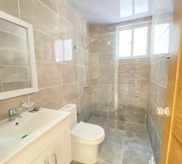 apartamentos - ALQUILO FINAMENTE AMUEBLADO CON LINEA BLANCA

Ubicado en la Zona Universitaria,  8