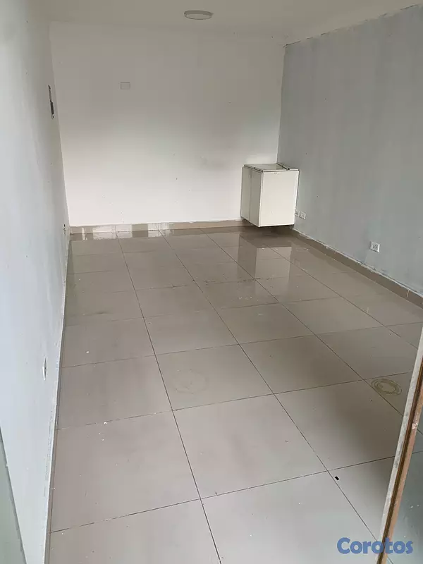 oficinas y locales comerciales - 🚨 LOCAL DISPONIBLE EN RENTA 🚨

📍 Espacio ideal para emprender tu negocio 2