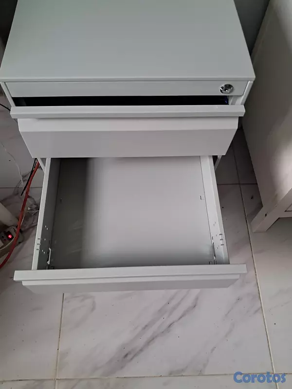articulos de oficina - Locker metálico nuevo  4 puertas $10000 9