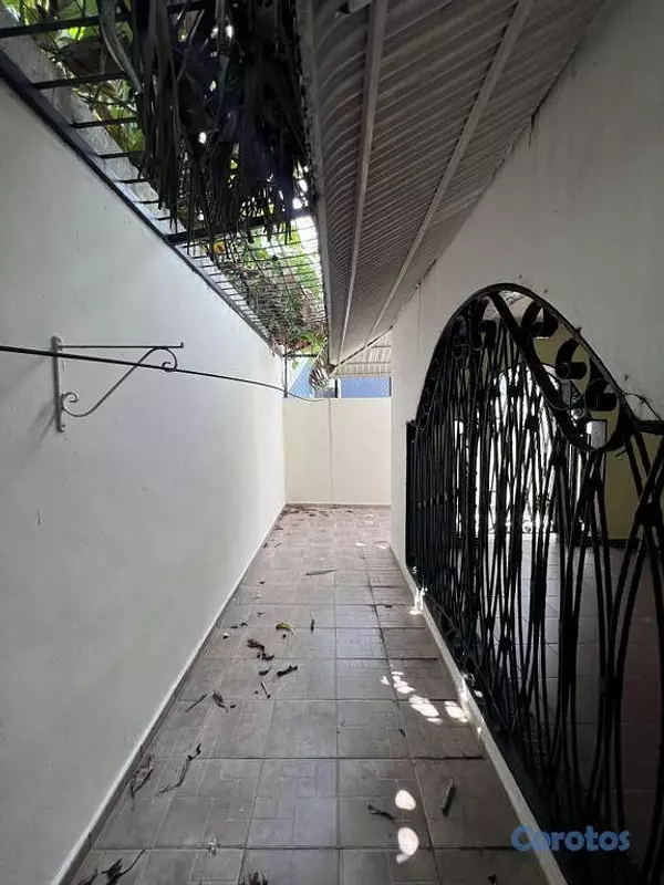 casas - Casa de dos niveles en Colinas de los Rios 2