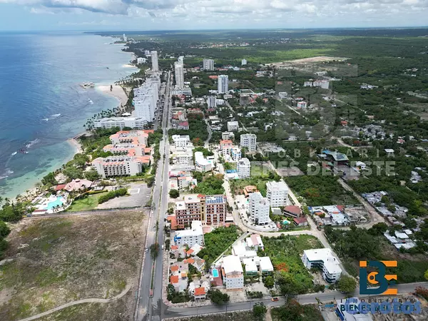 solares y terrenos - VENDE Excelente Solar con 1,024 metros en el CENTR 5