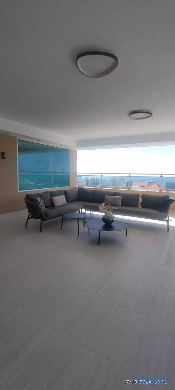 apartamentos - Ideal para Ejecutivo o Pareja lujosa Torre en Bella Vista solo Cliente Directo  3