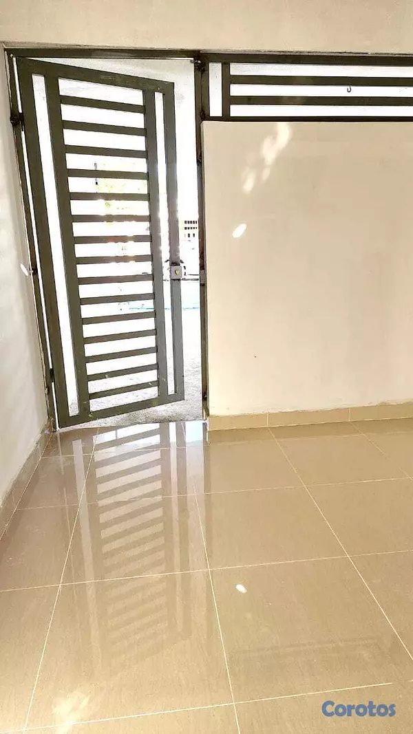 casas - Casa en Alquiler para vivir o negocio en Av. Indep 7