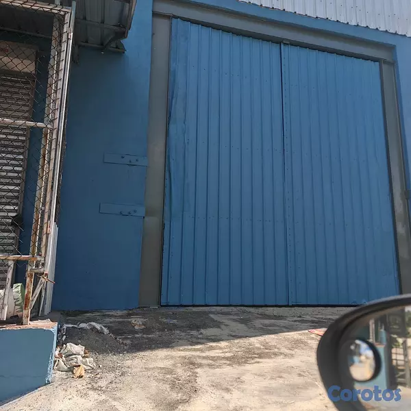 oficinas y locales comerciales - Alquiler de nave industrial-autopista Duarte  2