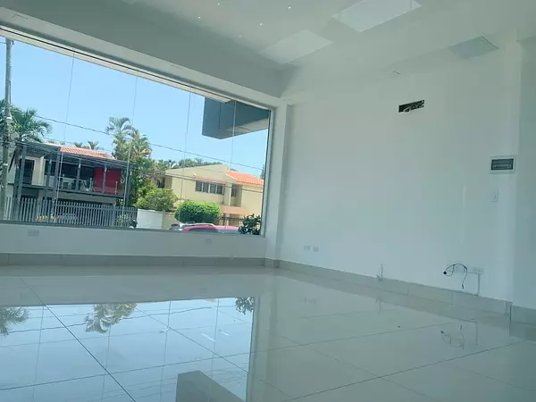 oficinas y locales comerciales - local en primer nivel prados  3