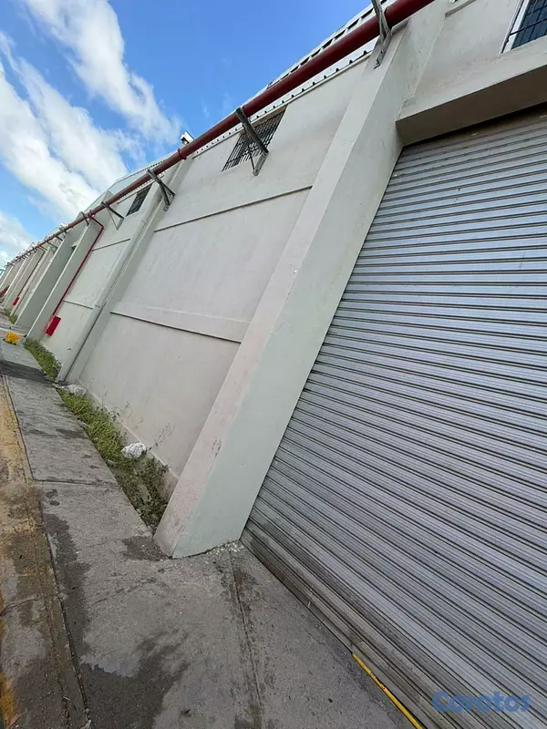 oficinas y locales comerciales - 🚨 ¡OPORTUNIDAD INDUSTRIAL EN SAN ISIDRO! 🚨 Nave en 4