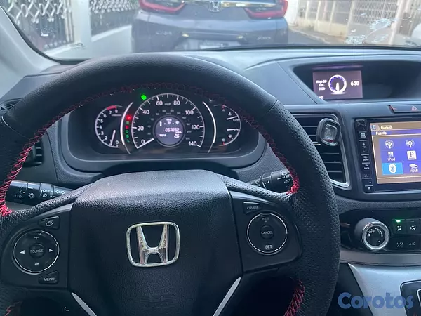 jeepetas y camionetas - CRV 2015 4x4 SE RECIBE VEHÍCULO DE MENOR VALOR  4