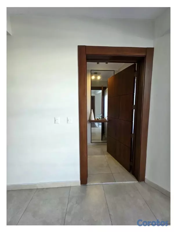 apartamentos - Apartamento en alquiler en 2do nivel, amplio y ventilado. la Española, Santiago. 3