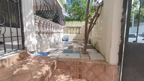 casas - Casa con 4 niveles, Charles de Gaulle (J.E)  7