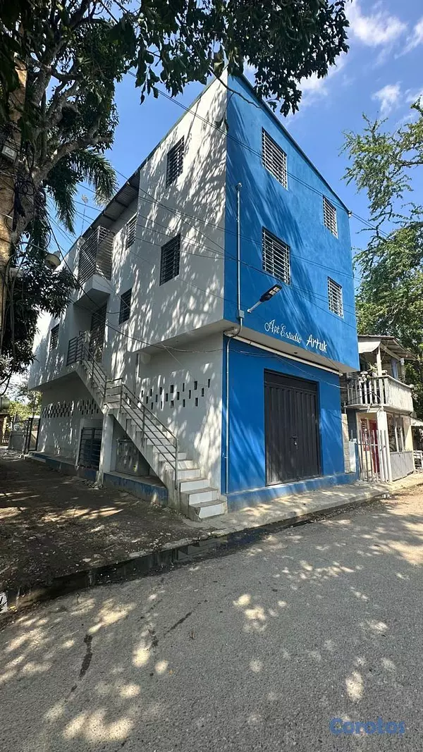 otros inmuebles - Edificio en Venta Gurabo: Genera 85,000/mes, 4 Apt 1