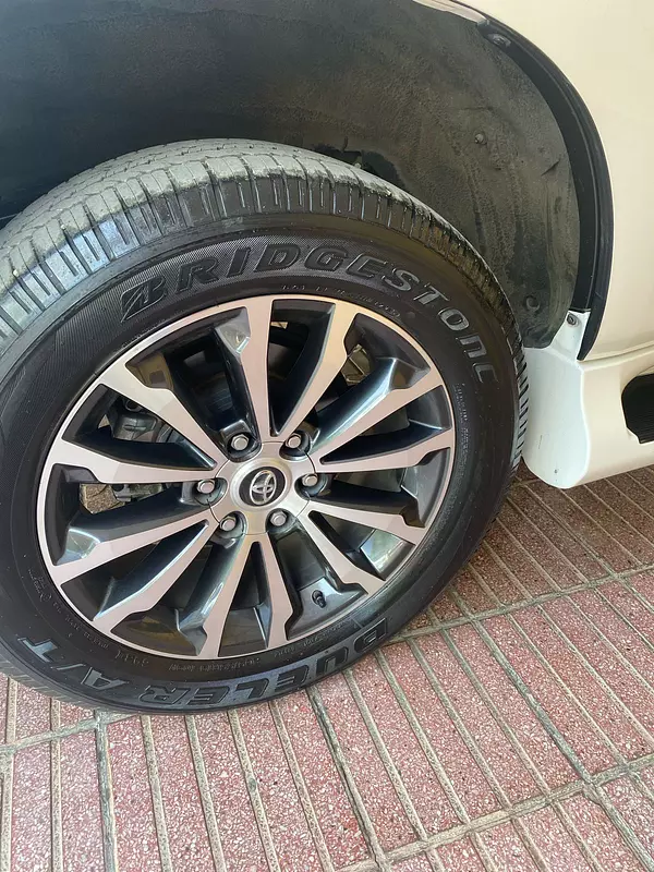 jeepetas y camionetas - land Cruiser Prado VXL 2023 3