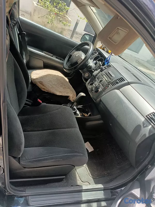 carros - VENDO NISSAN VERSA 5