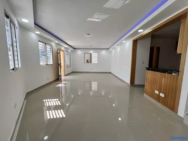 casas - venta de casa con piscina en la autopista de san Isidro brisa oriental  7