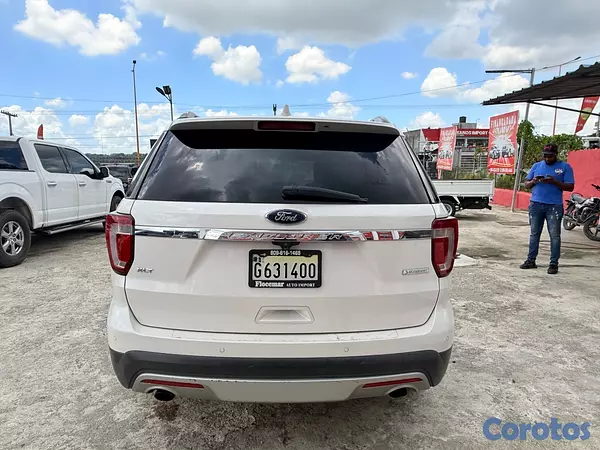 jeepetas y camionetas - Ford Explorer XLT 2017 ecoboost  3