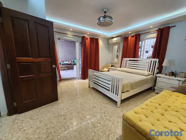 apartamentos - vendo bella vista sur primer nivel tres habitaciones con baño dos paqueos  11